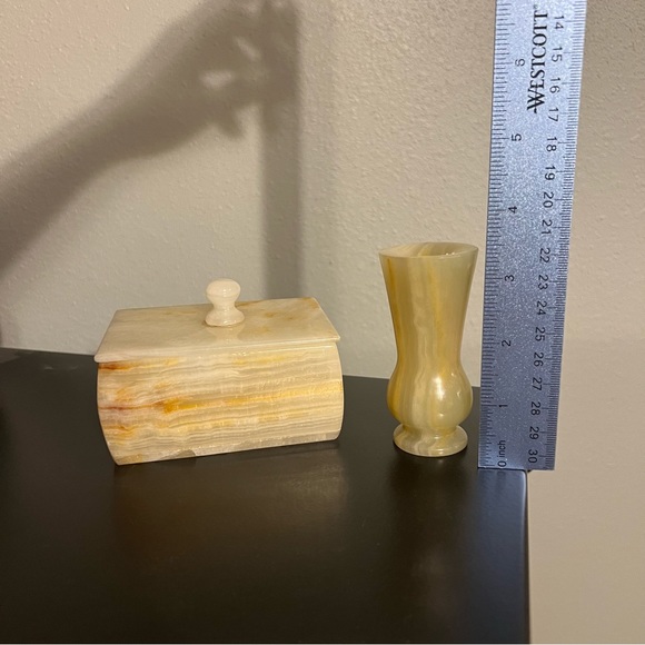 Vintage Alabaster Onyx Marble Stone Jewelry Box & Bud Vase - Picture 5 of 7
